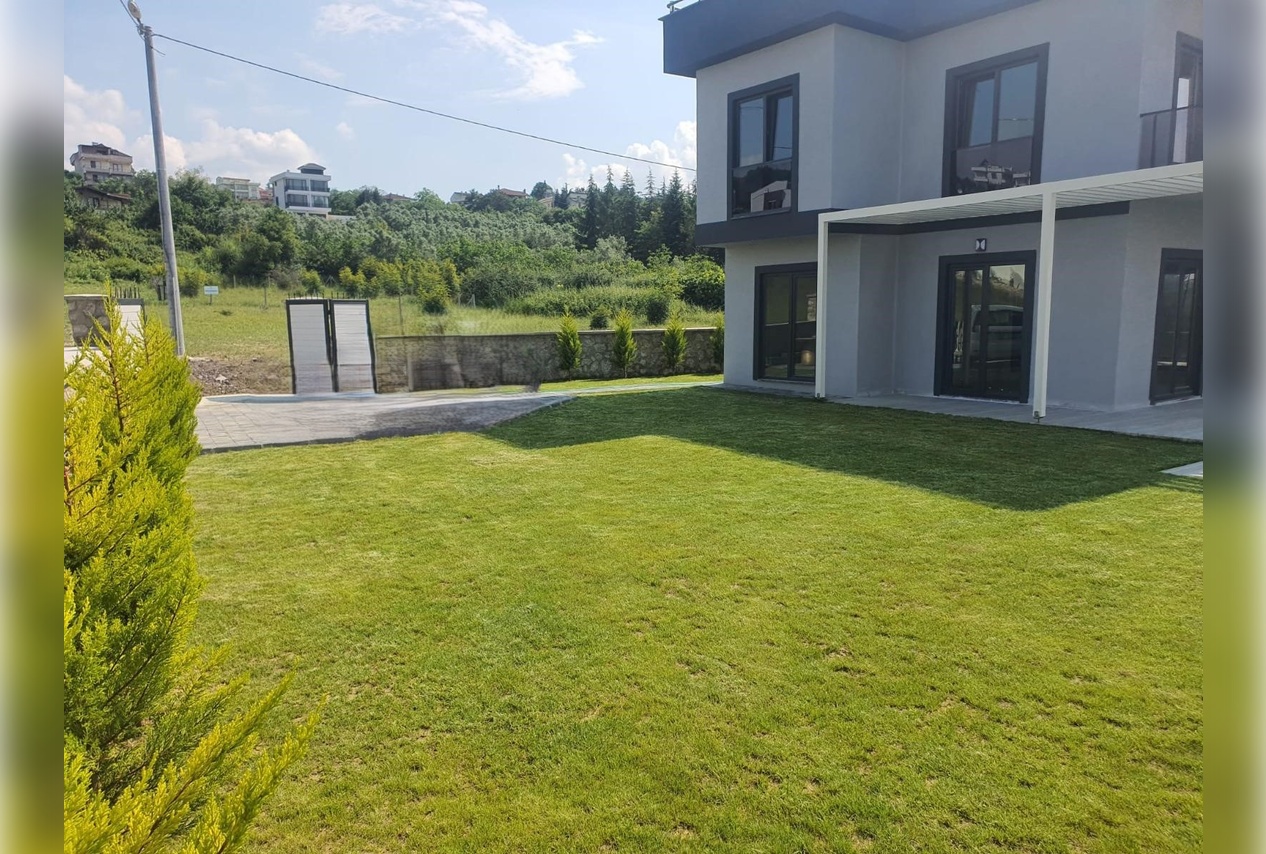 Yalova Havuzlu Lüks Villa